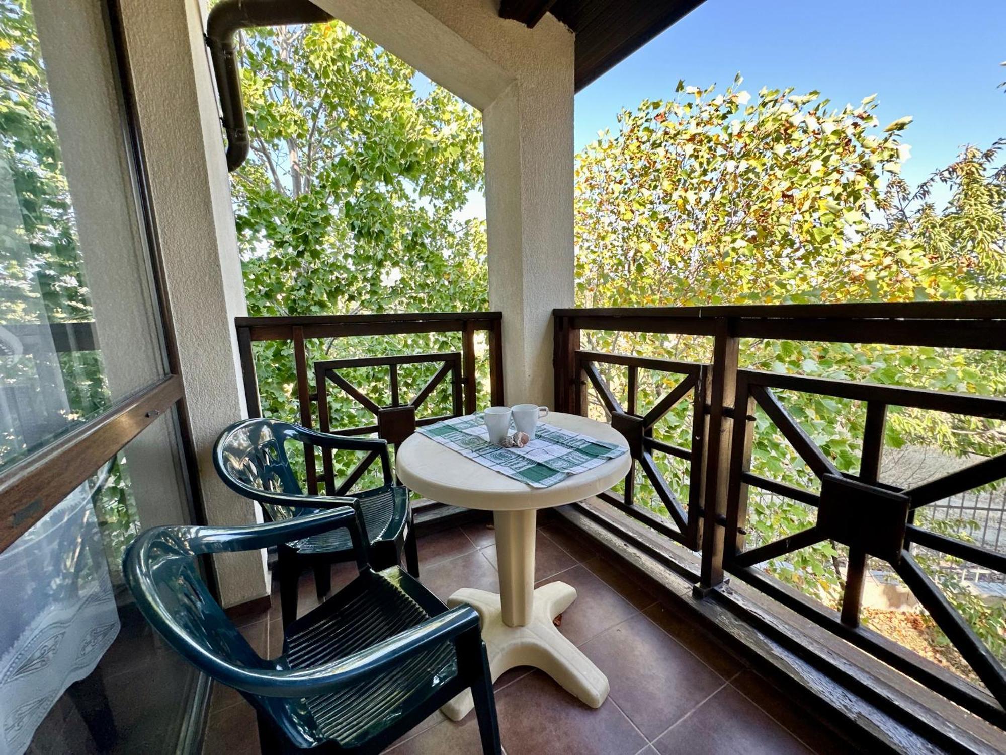 Menada Imperial Heights Villas Солнечный берег Экстерьер фото