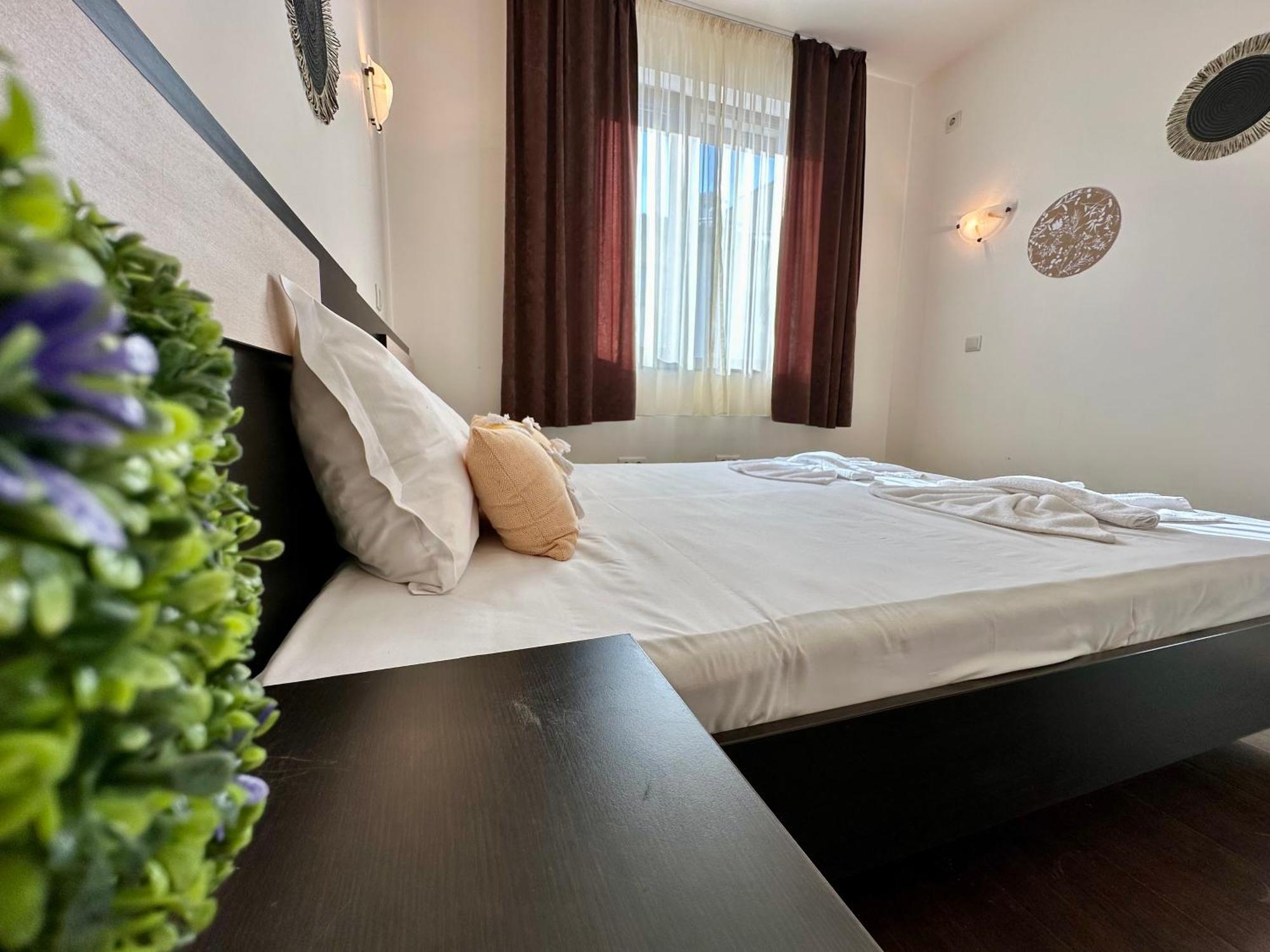 Menada Imperial Heights Villas Солнечный берег Экстерьер фото