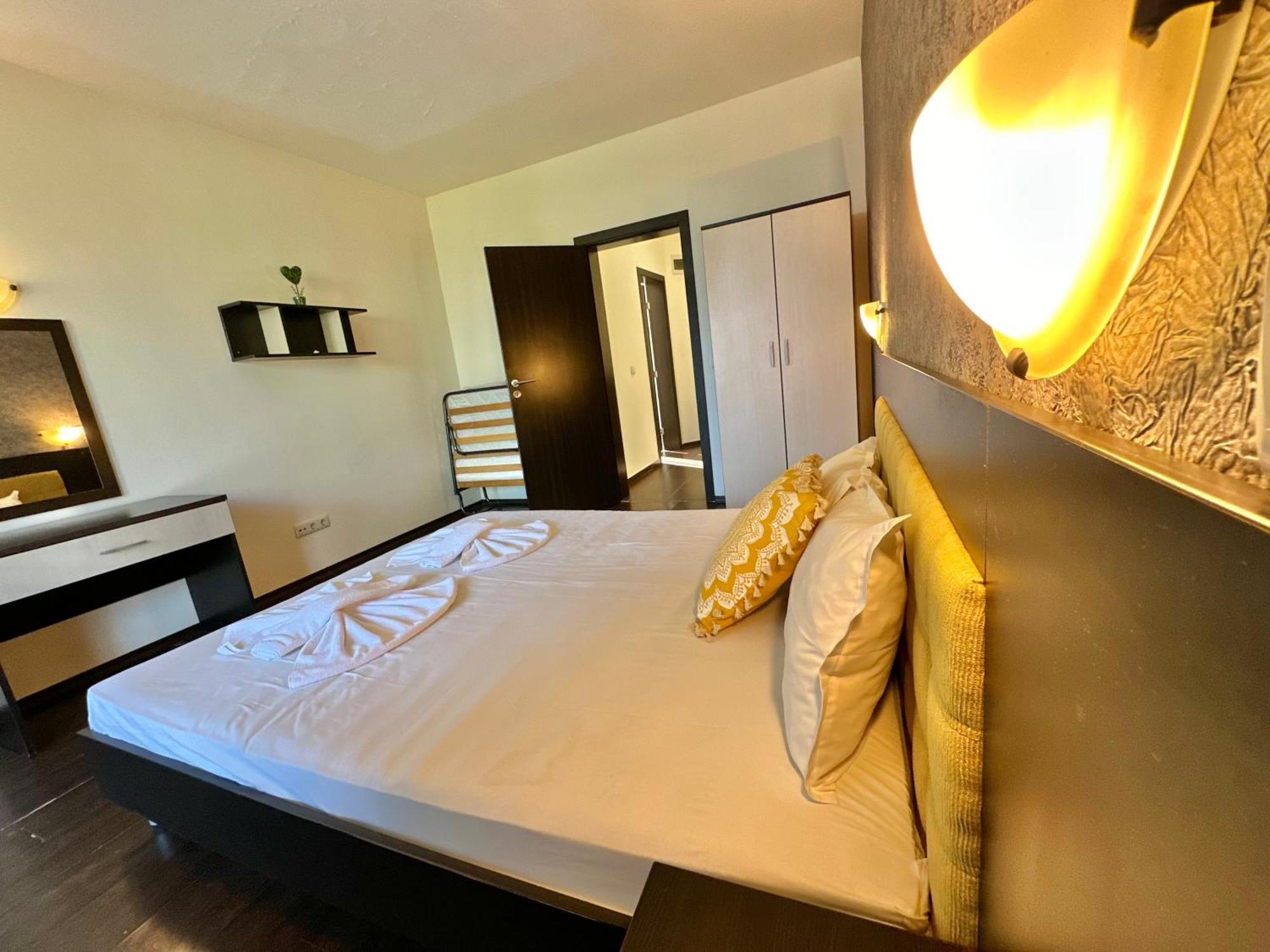 Menada Imperial Heights Villas Солнечный берег Экстерьер фото