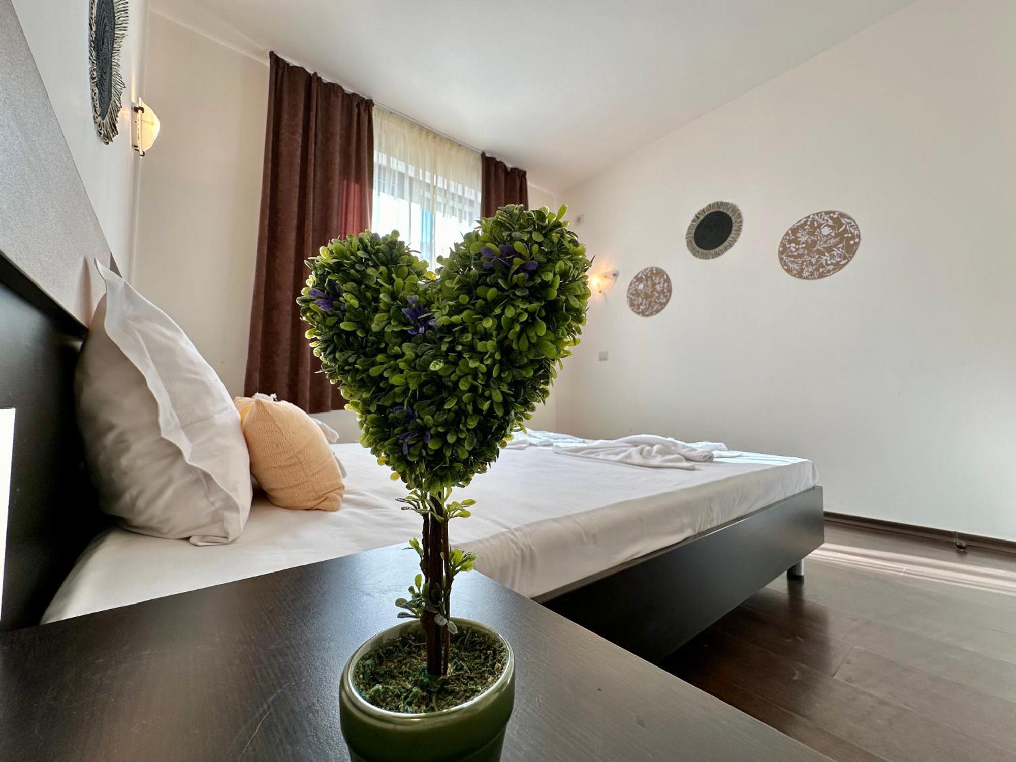 Menada Imperial Heights Villas Солнечный берег Экстерьер фото