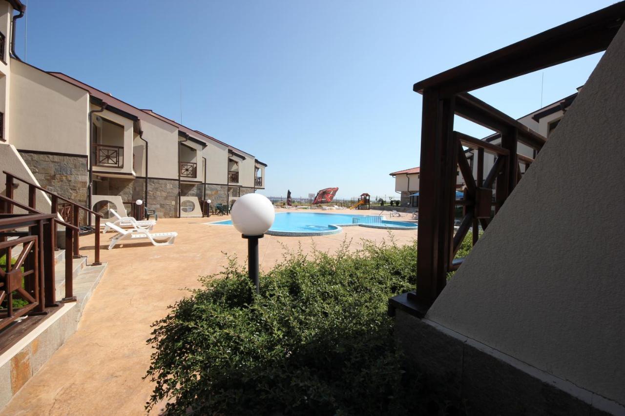 Menada Imperial Heights Villas Солнечный берег Экстерьер фото